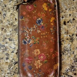 Patricia Nash St. Croce Wallet/Wristlet- Tan Praire Rose